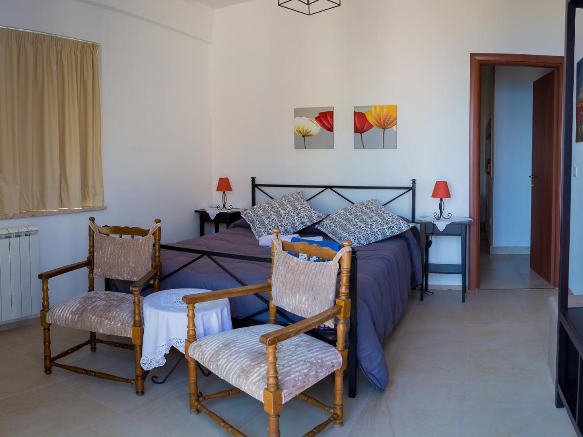 La Casa Gialla 2*